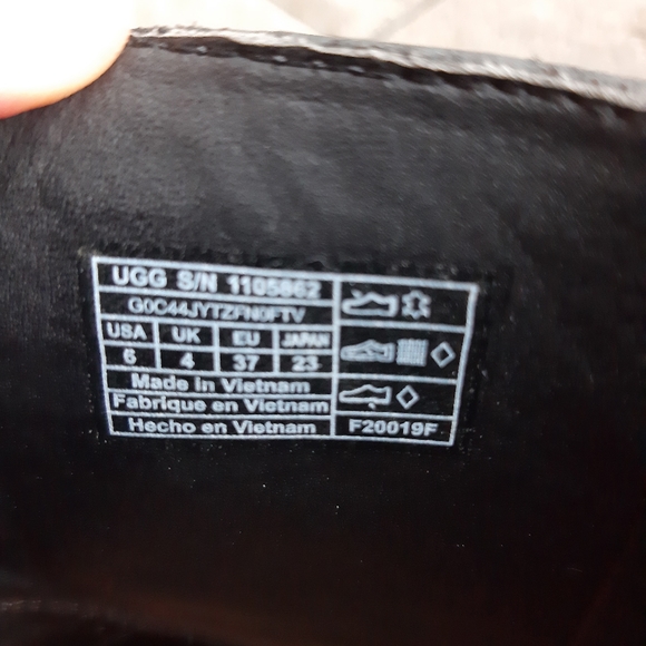 Ugg black leather boots - Picture 7 of 10